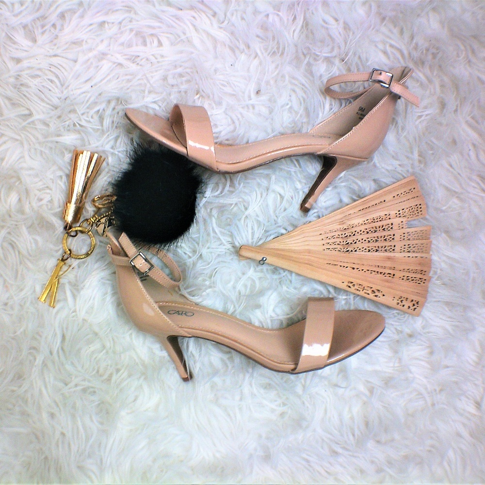 NEW! Tan High heels